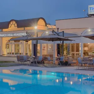 Nh Parco Degli Aragonesi Katánie